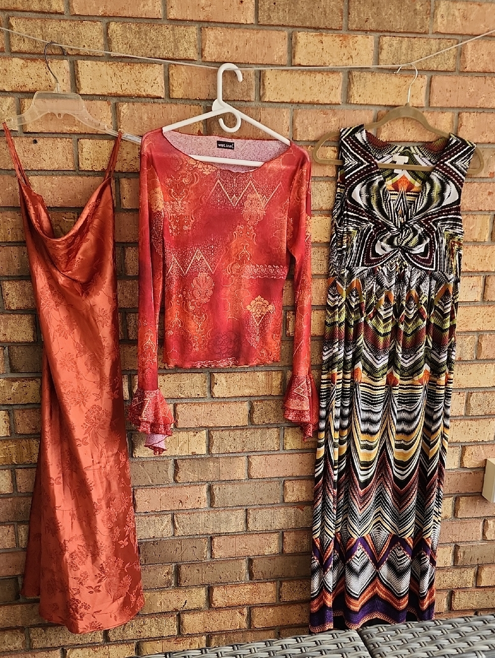3 Piece Sizes L, 1 And No Size Cute Top And Dresses‎